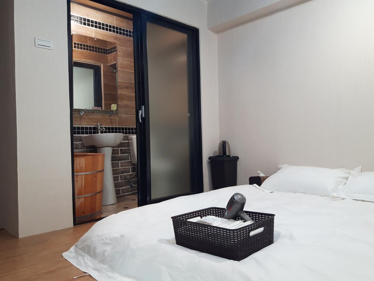 Hase Spring Apartment Tainan Bagian luar foto