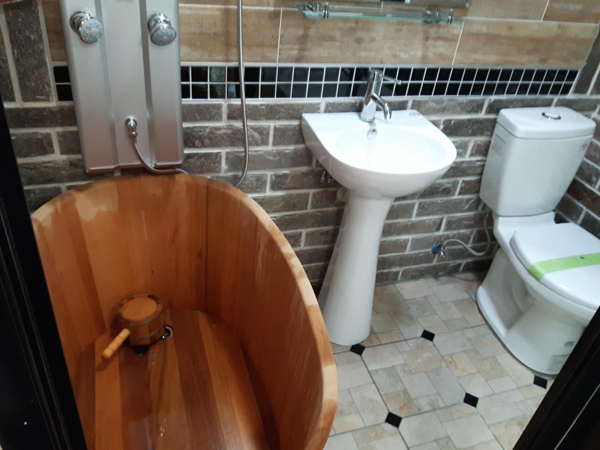 Hase Spring Apartment Tainan Bagian luar foto