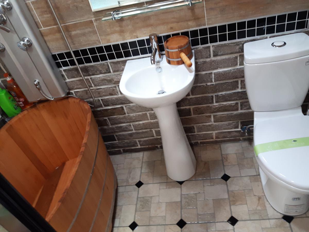 Hase Spring Apartment Tainan Bagian luar foto