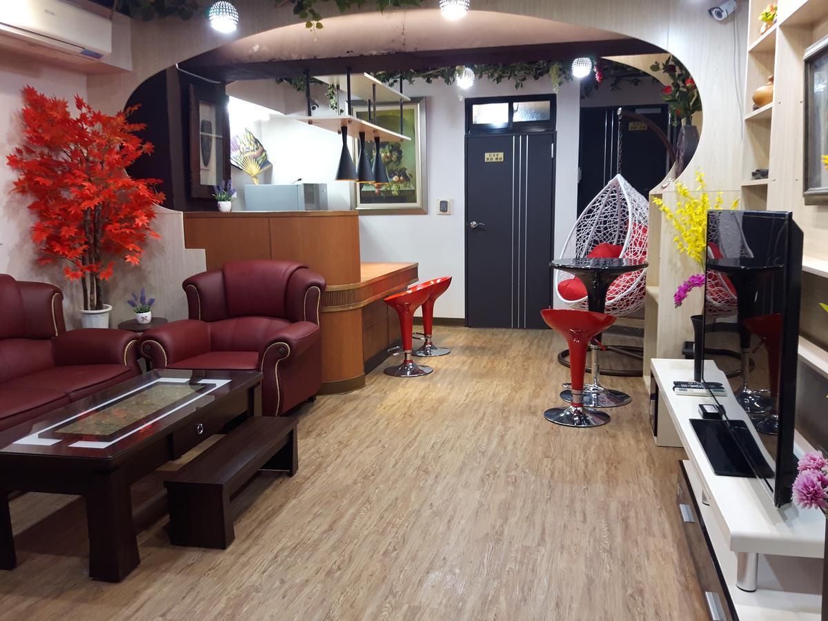 Hase Spring Apartment Tainan Bagian luar foto