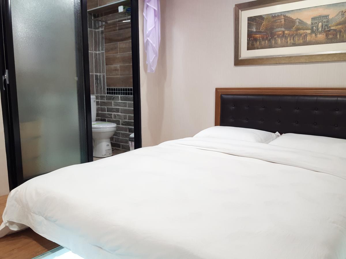 Hase Spring Apartment Tainan Bagian luar foto