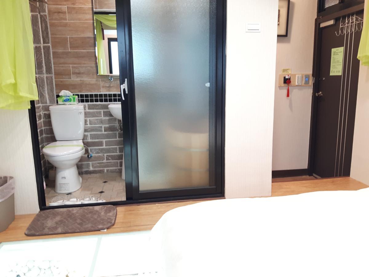 Hase Spring Apartment Tainan Bagian luar foto