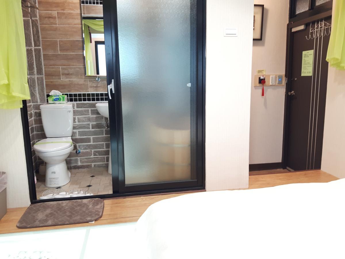 Hase Spring Apartment Tainan Bagian luar foto
