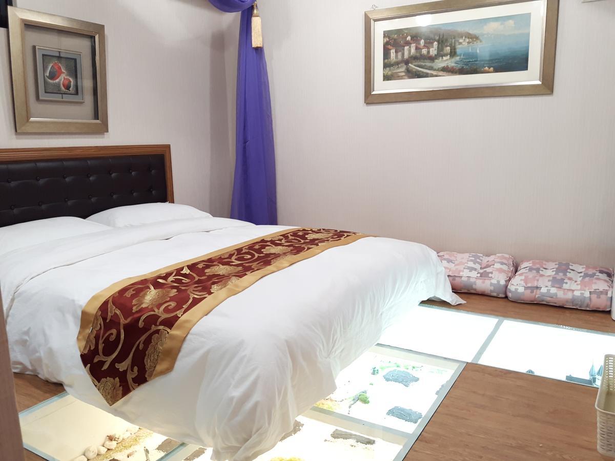 Hase Spring Apartment Tainan Bagian luar foto